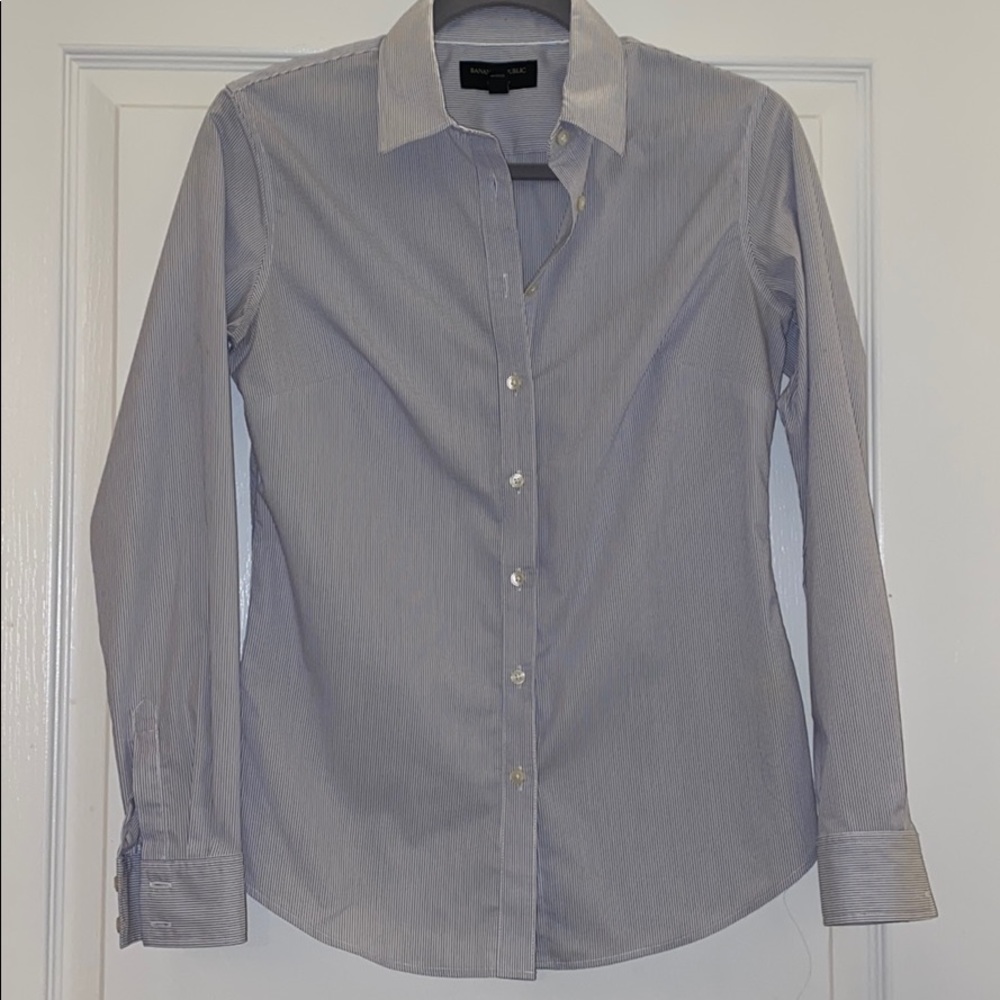 Banana Republic Tailored Fit Button Down Shirt